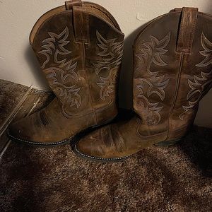 Ariat Heritage R Toe Western Boot